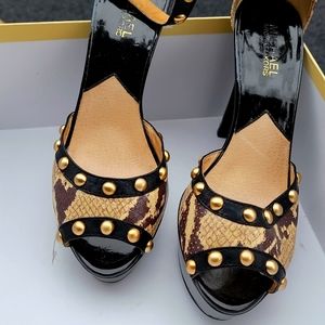 Michael Kors pumps